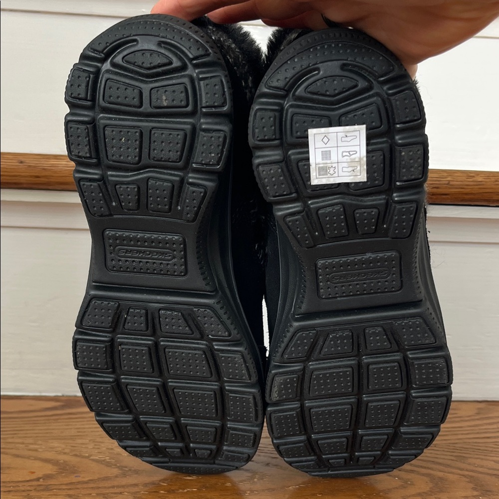 Skechers Black and Gray Winter Boots - Picture 5 of 8
